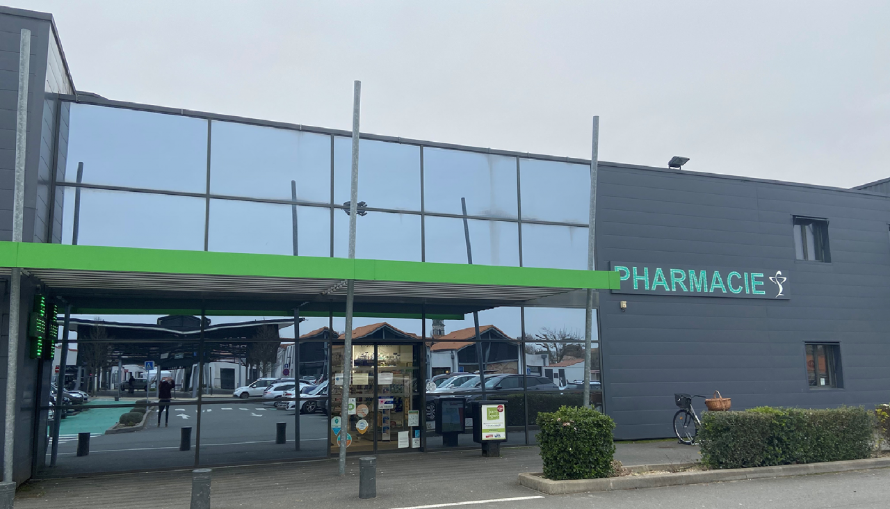 Photo pharmacie centre commercial aigrefeuille d'aunis