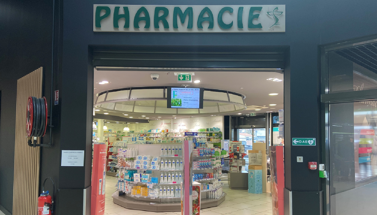 Photo pharmacie centre commercial aigrefeuille d'aunis